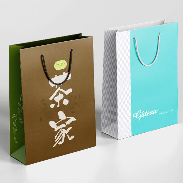 2022 wholesale craft paper bag custom design printed paper gift bag with  cotton rope