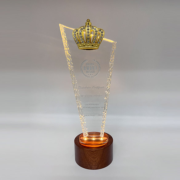 Wooden Crystal Trophy - B016